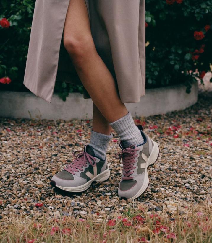 40N6183Veja venturi süet kaki samur oxford grisi